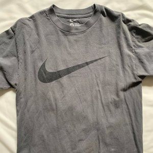 MEN'S GREY NIKE T-SHIRT [MEDIUM]